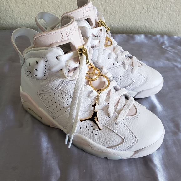Jordan Womens Retro 6 Charm Ring Sneakers Shoes 5.5 Hard To Find!! - Picture 16 of 16